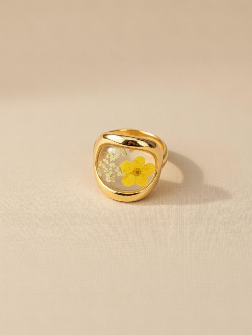 Bloom Grace Adjustable Ring (Real Pressed Flower)