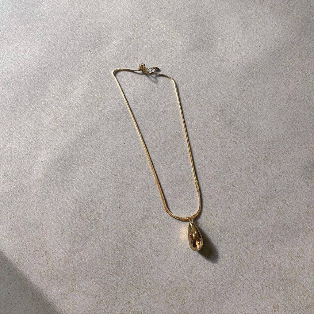Gold Teardrop Pendant Herringbone Necklace