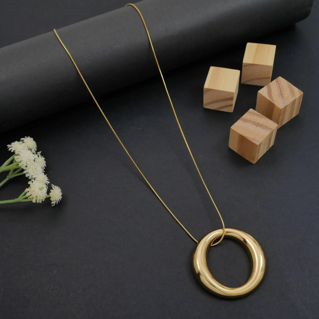 Eterna Link Pendant