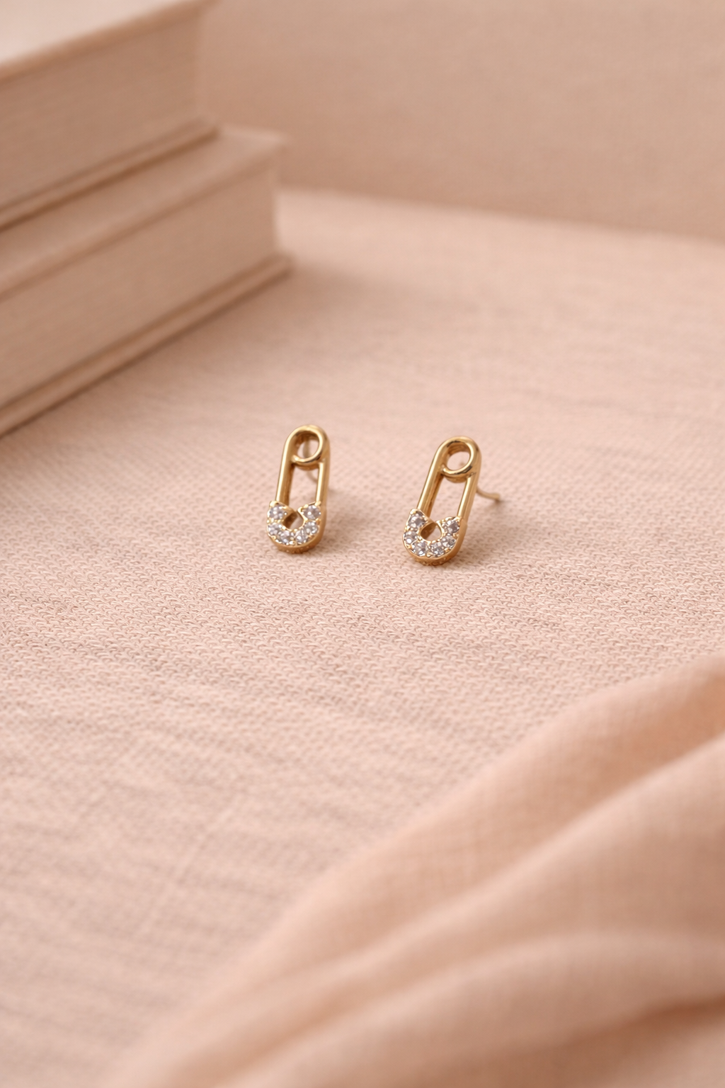 Edge Luxe Pin Studs