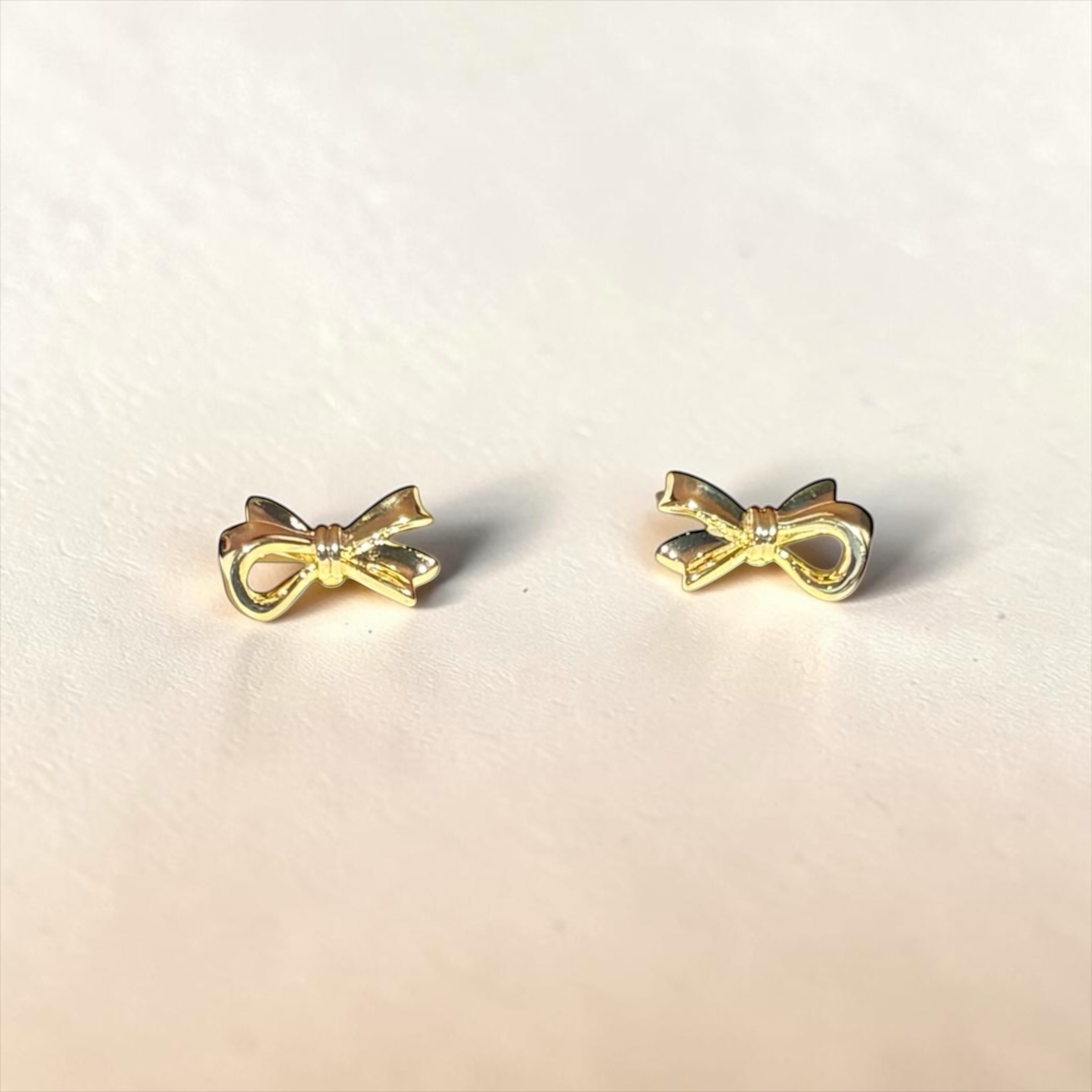 Élan Bow Studs