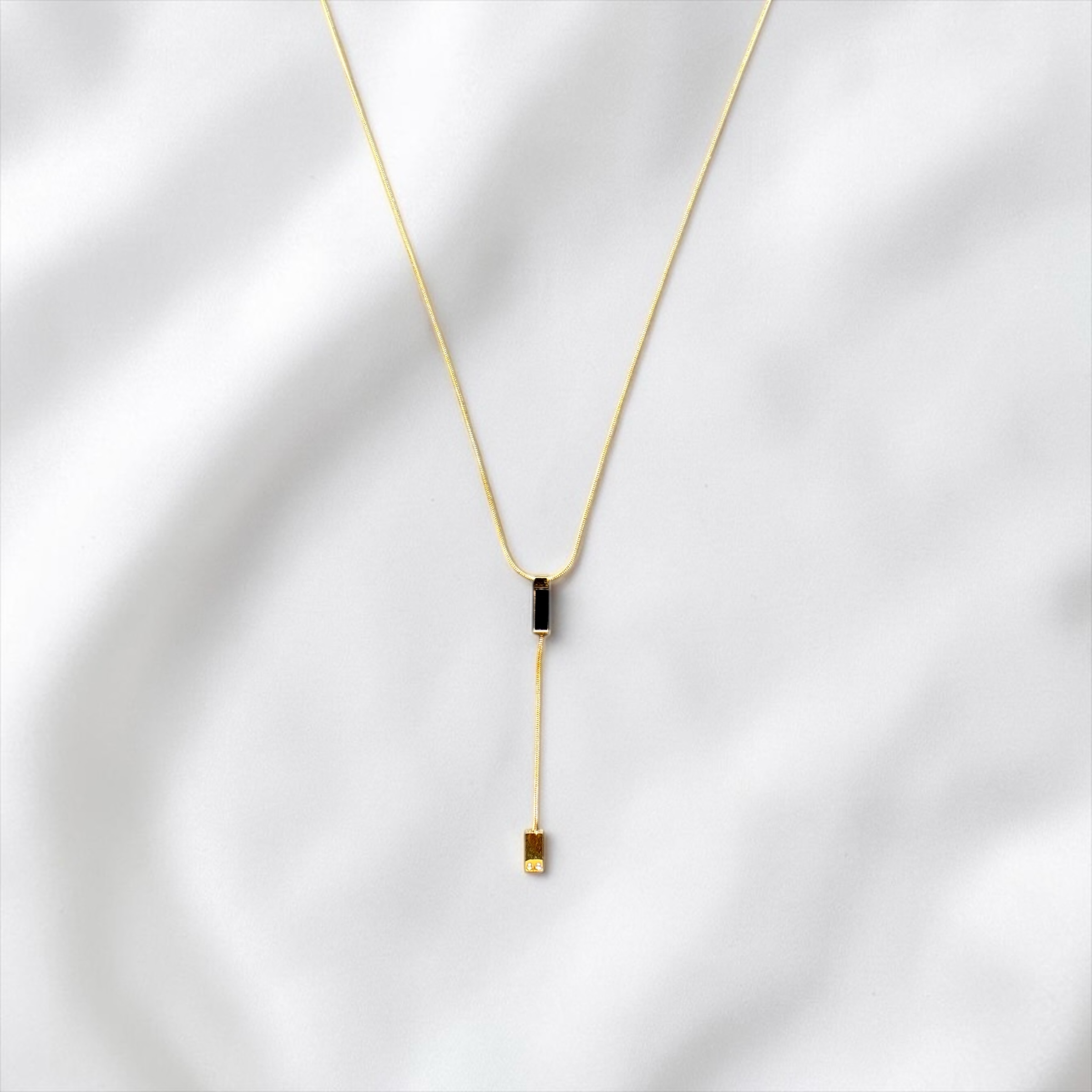 Noir Drop Lariat Necklace